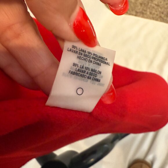 ELI TAHARI BEAUTIFUL KILM RED COAT - Picture 7 of 9